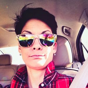 Meet your Posher, Kimberly